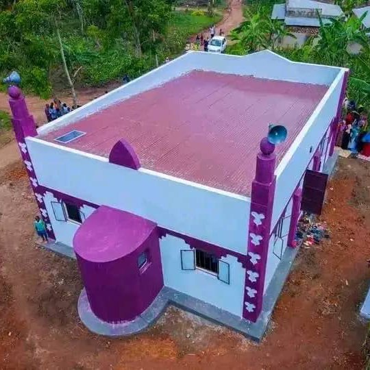 Chairty Foundation Uganda (3)